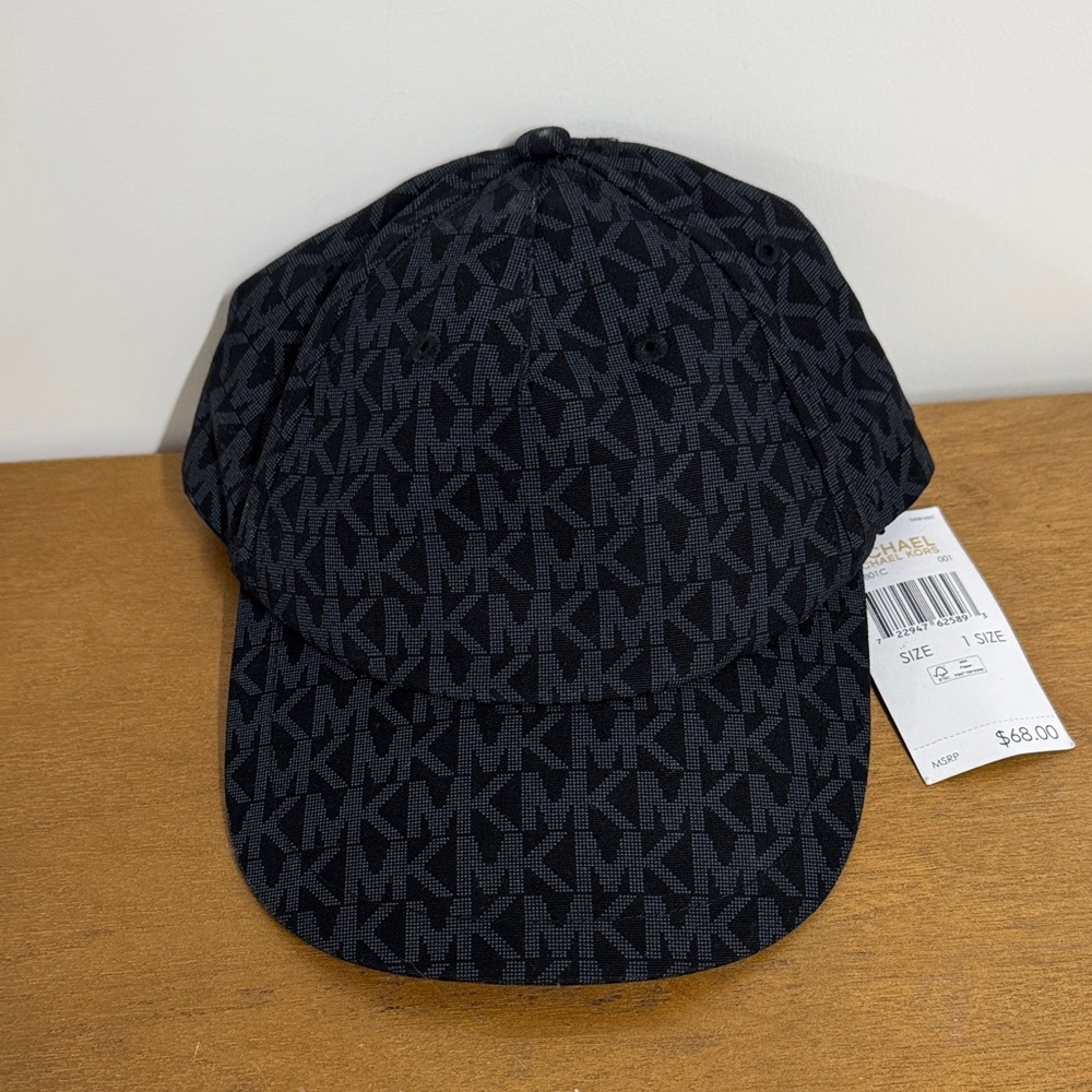 NWT Michael Kors Black Patterned Hat